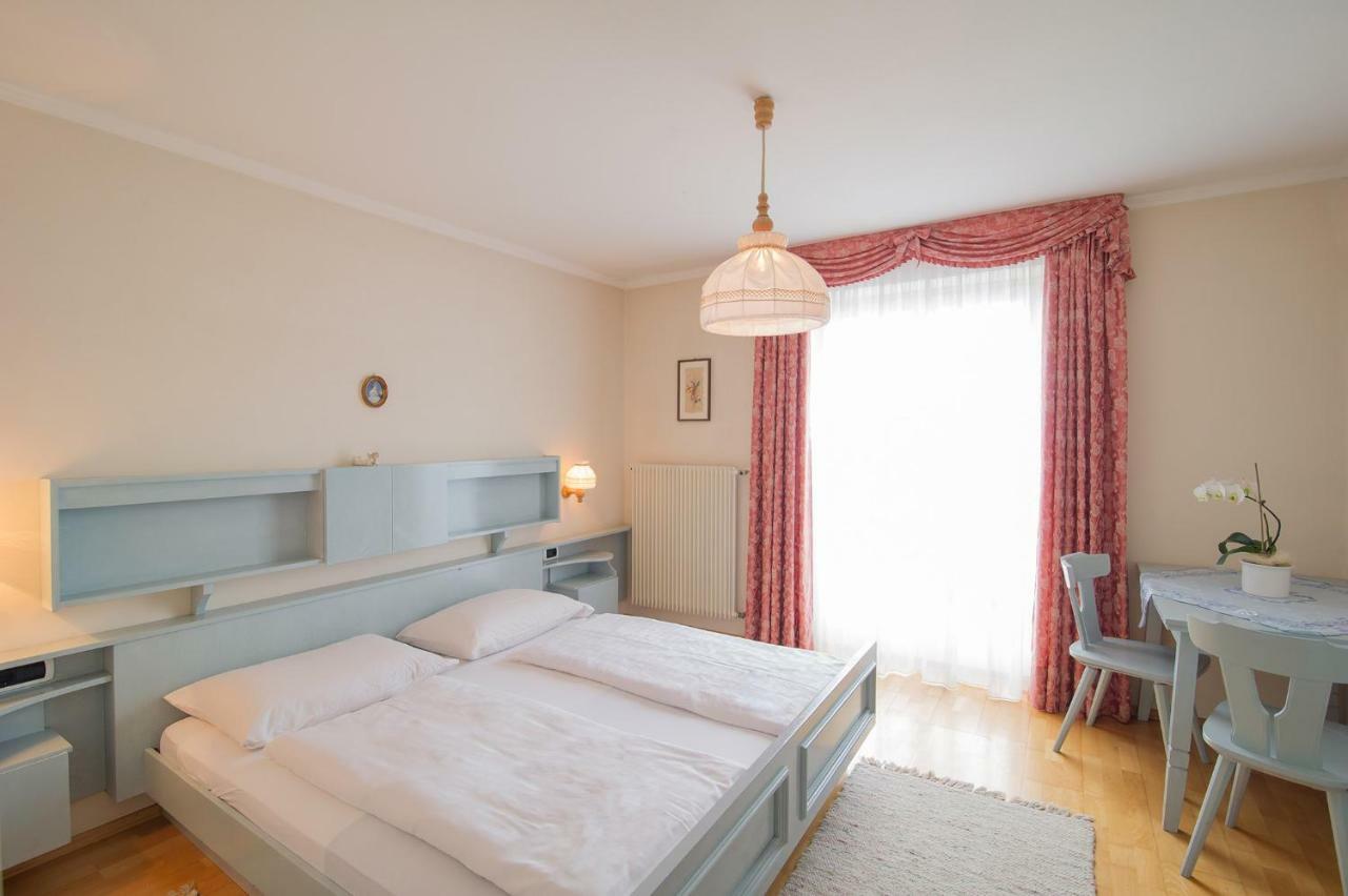 Haus St. Valentin Villa Eppan an der Weinstraße Exteriör bild